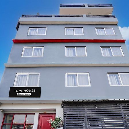 Super Townhouse Gomti Nagar Sector 6 Near Ekana Stadium Lucknow Esterno foto