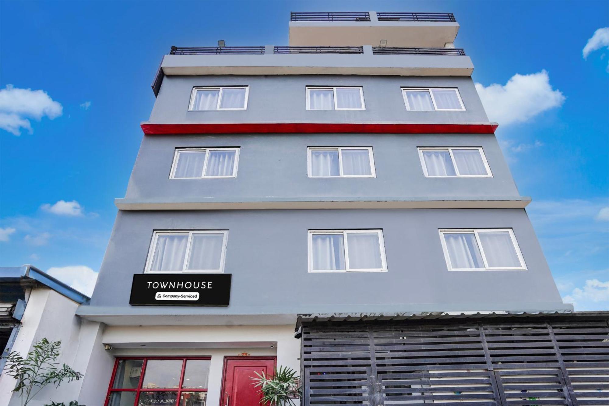 Super Townhouse Gomti Nagar Sector 6 Near Ekana Stadium Lucknow Esterno foto