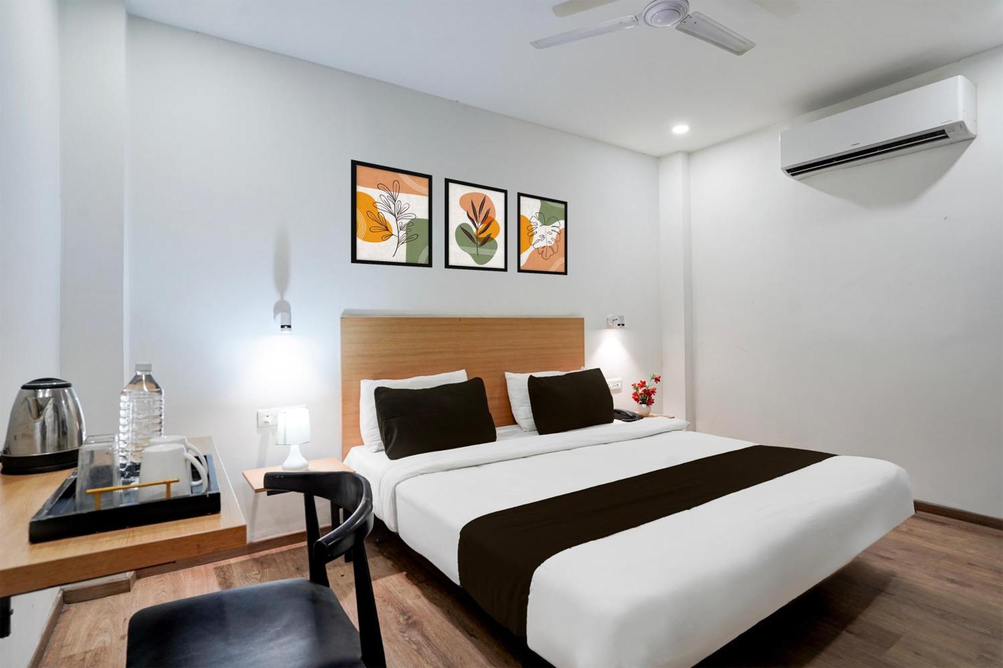 Super Townhouse Gomti Nagar Sector 6 Near Ekana Stadium Lucknow Esterno foto