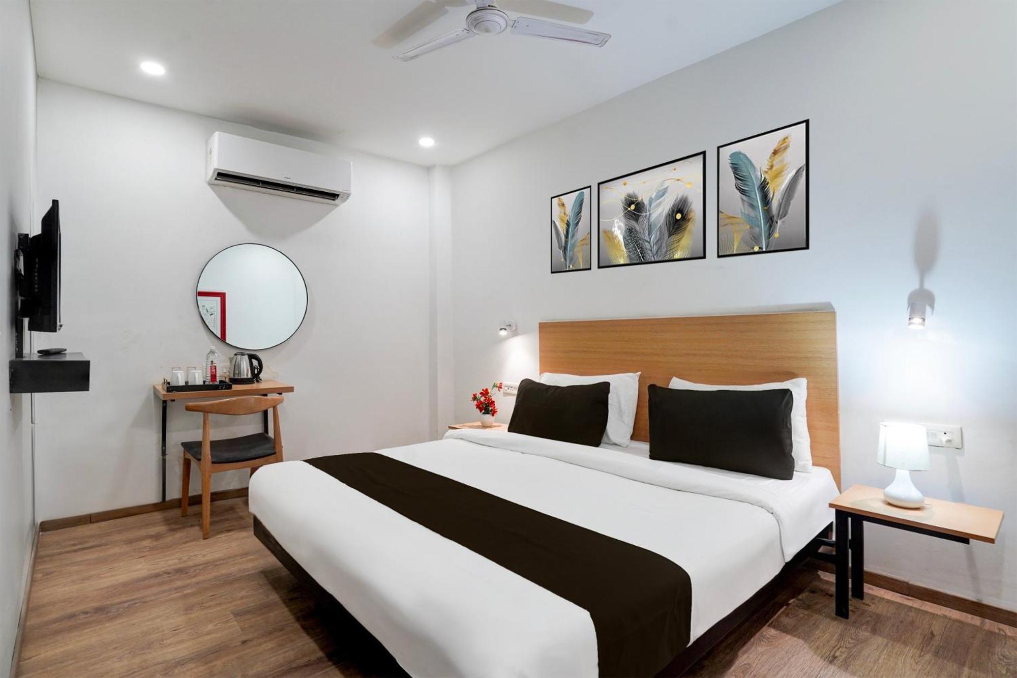 Super Townhouse Gomti Nagar Sector 6 Near Ekana Stadium Lucknow Esterno foto