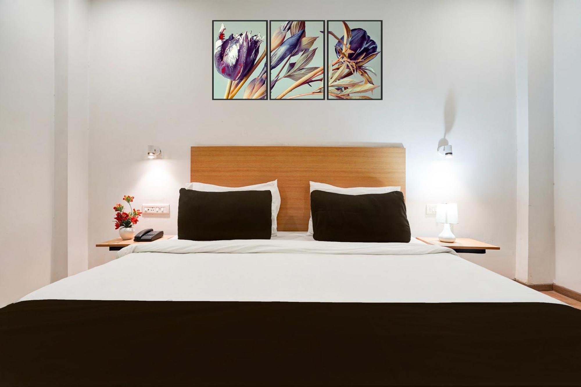 Super Townhouse Gomti Nagar Sector 6 Near Ekana Stadium Lucknow Esterno foto