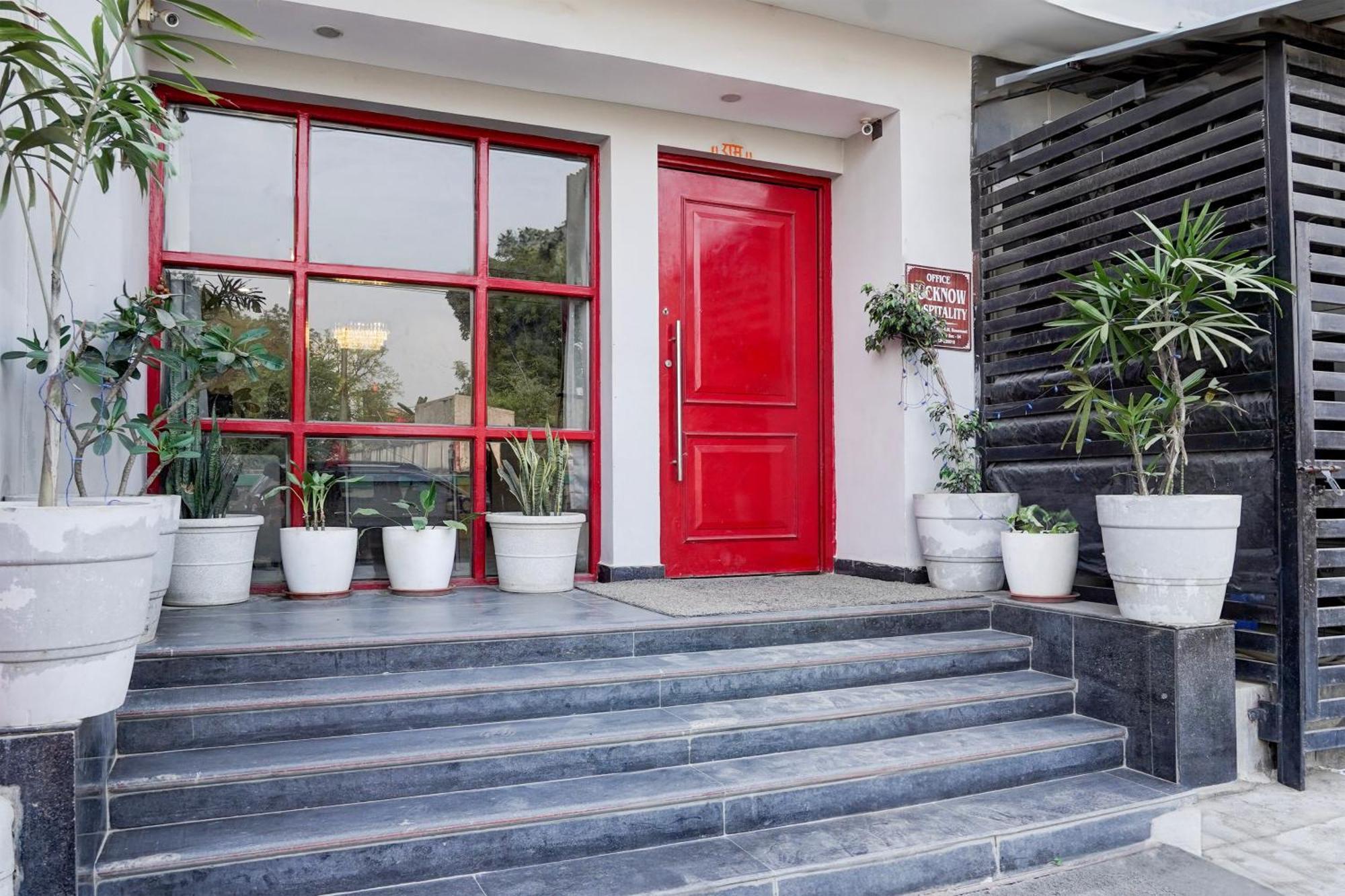 Super Townhouse Gomti Nagar Sector 6 Near Ekana Stadium Lucknow Esterno foto